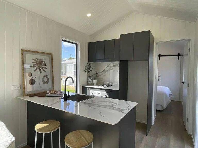 Single-Floor Maple 9500 Tiny House - Image 5