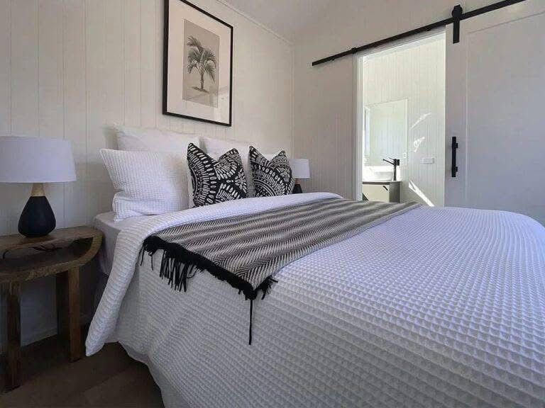 Single-Floor Maple 9500 Tiny House - Image 8