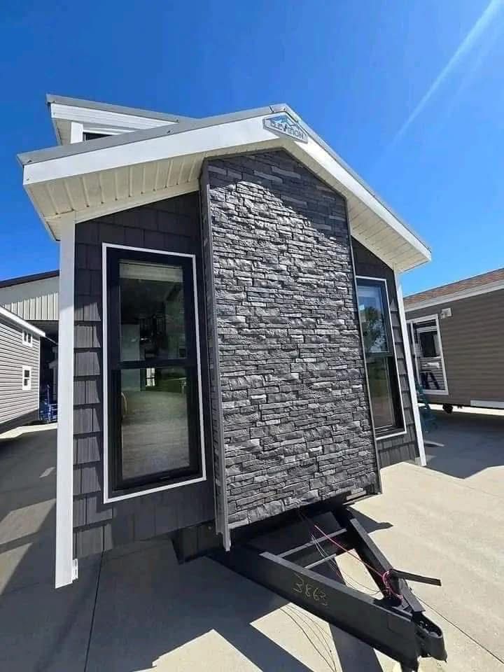 Elevation Park Model 7-Series - Image 2