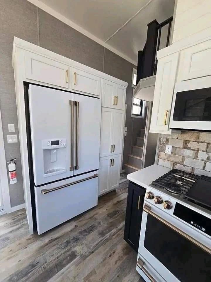 Elevation Park Model 7-Series - Image 9